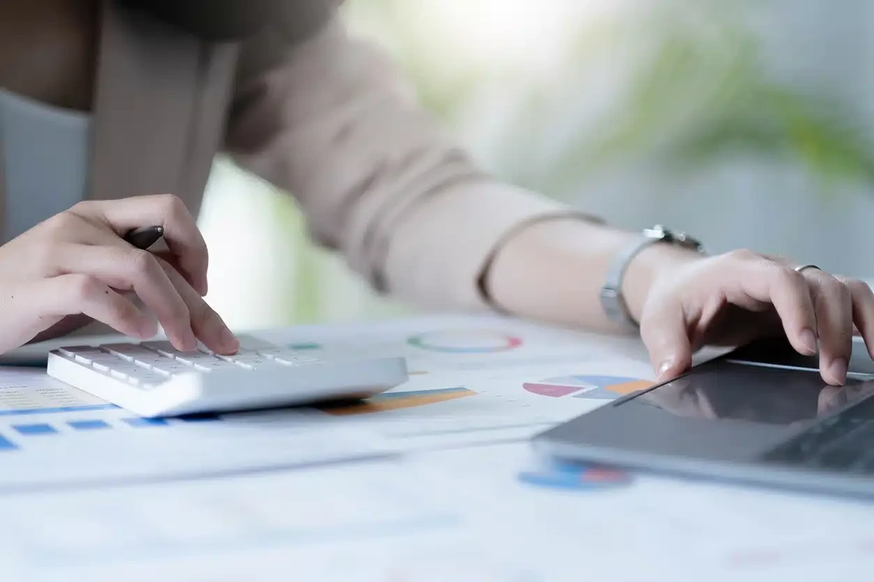 administrativo-comercial-funciones