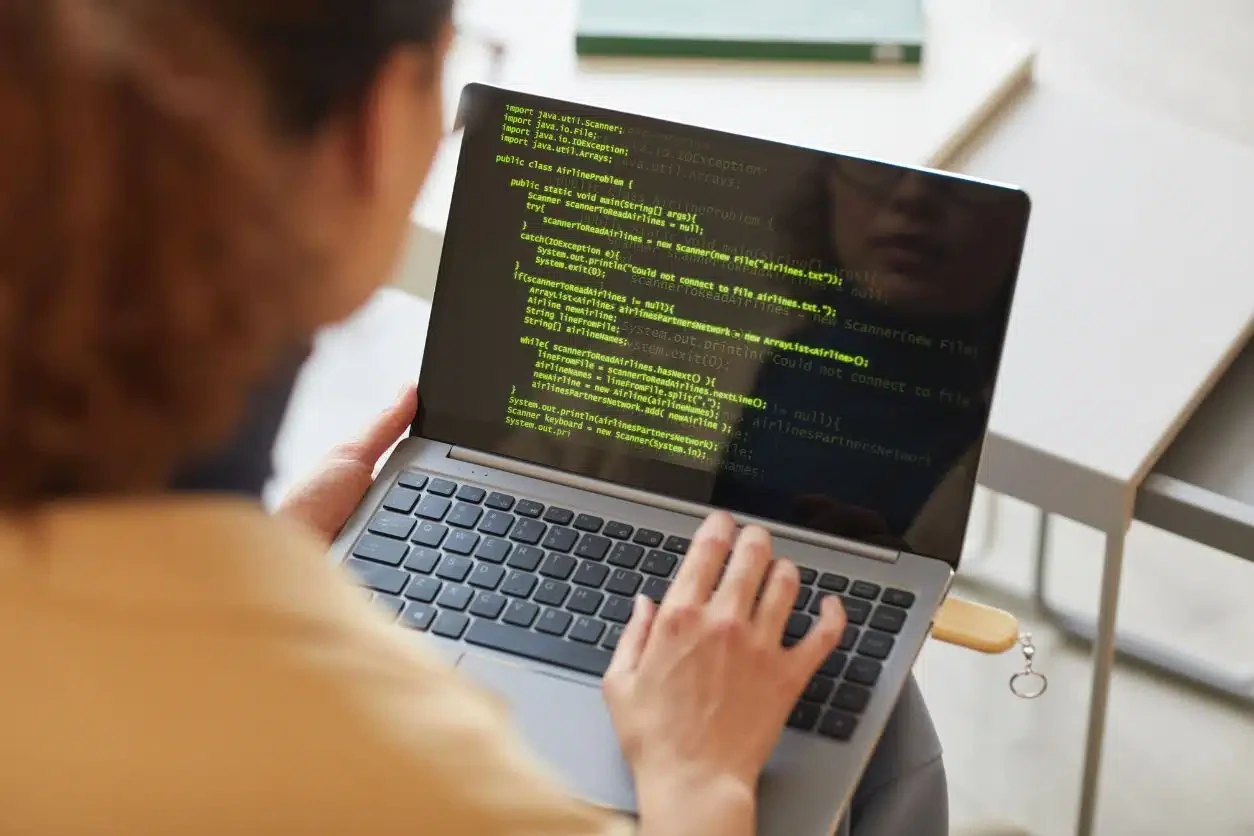 ¿Qué es un técnico microinformático? ¡Conócelo!